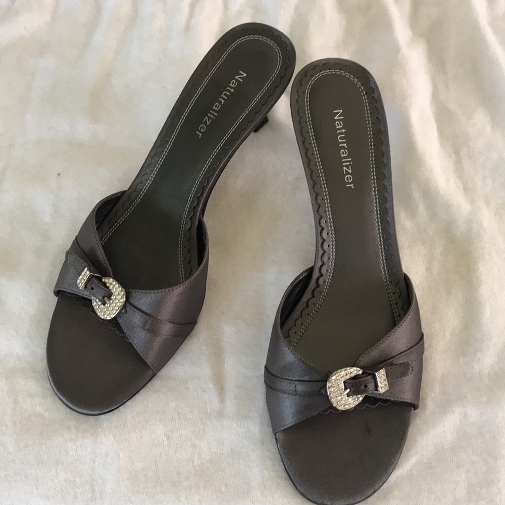 Kitten heel satin party slippers